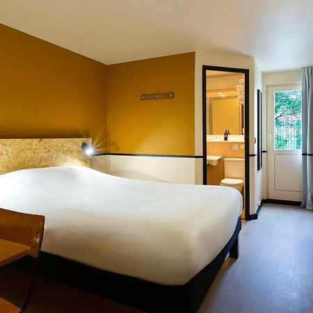 Greet Hotel Villeneuve La Garenne - Renove מראה חיצוני תמונה