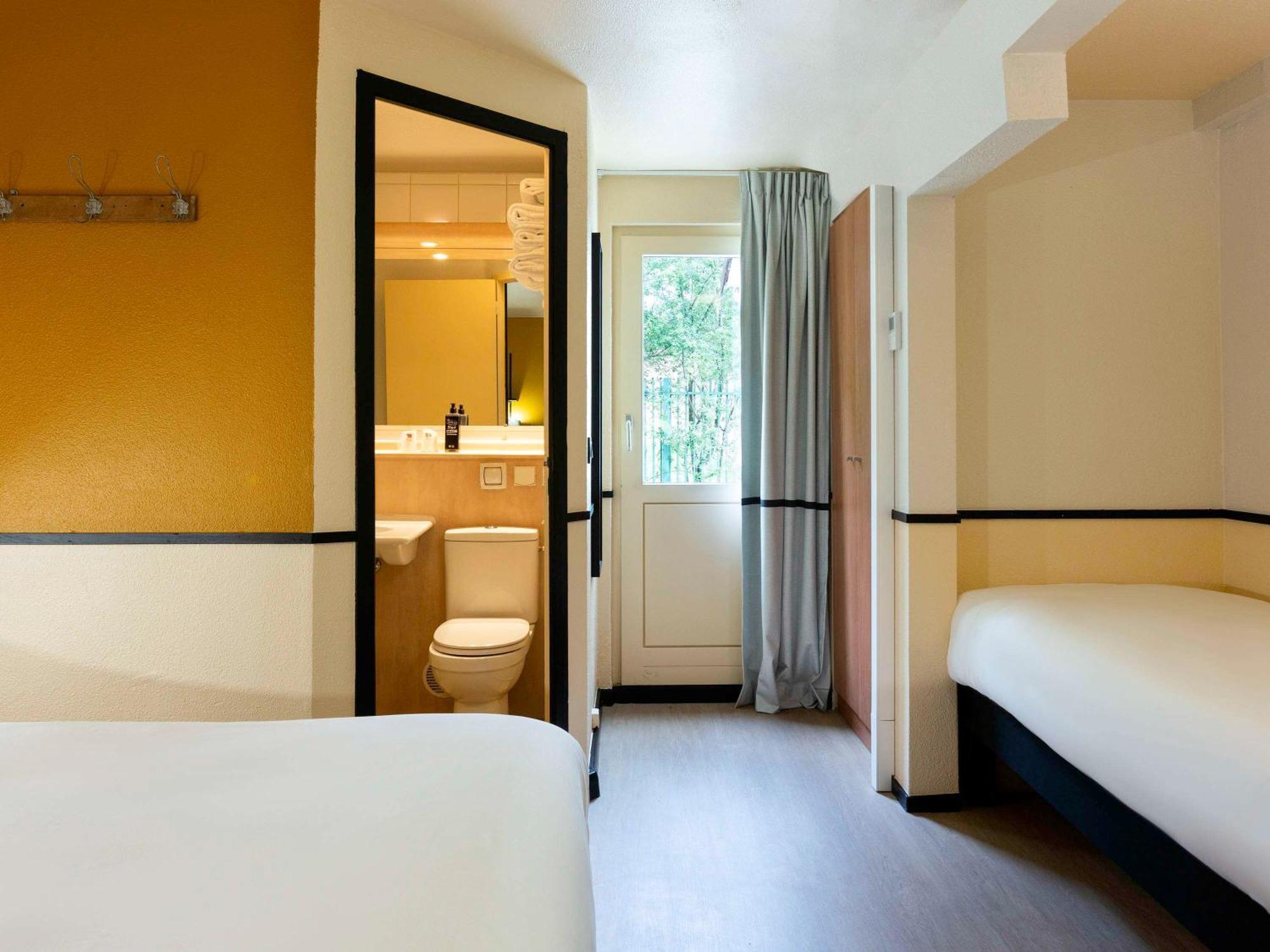 Greet Hotel Villeneuve La Garenne - Renove מראה חיצוני תמונה