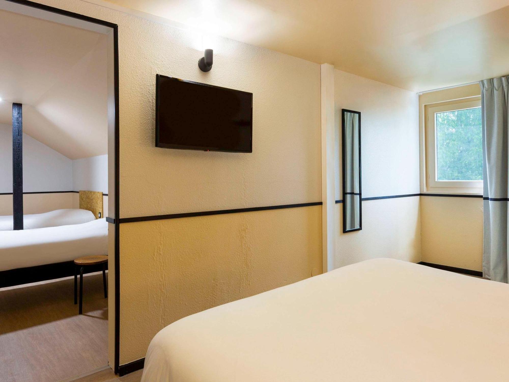 Greet Hotel Villeneuve La Garenne - Renove מראה חיצוני תמונה